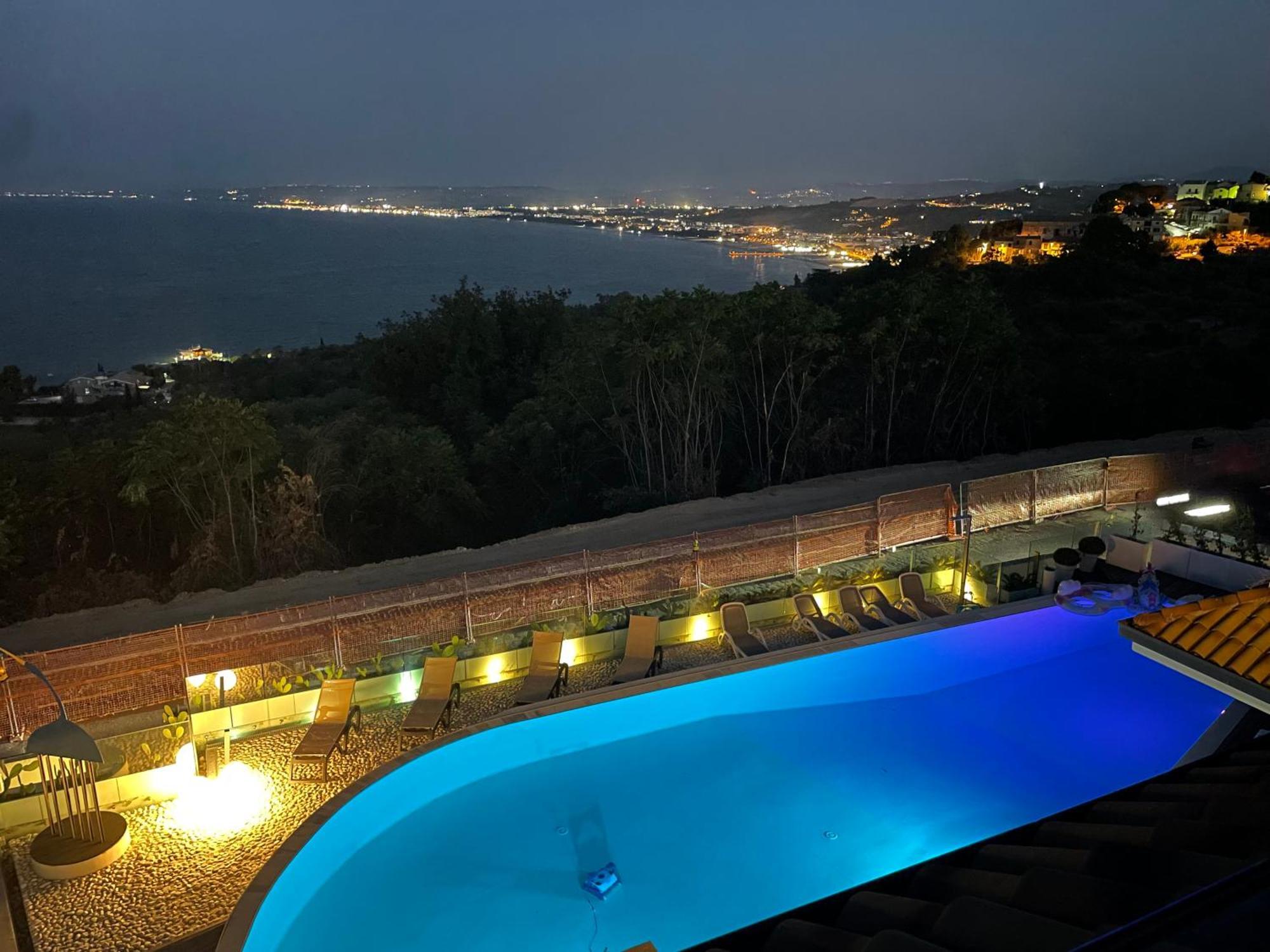 Santa Lucia Home 바스토 외부 사진